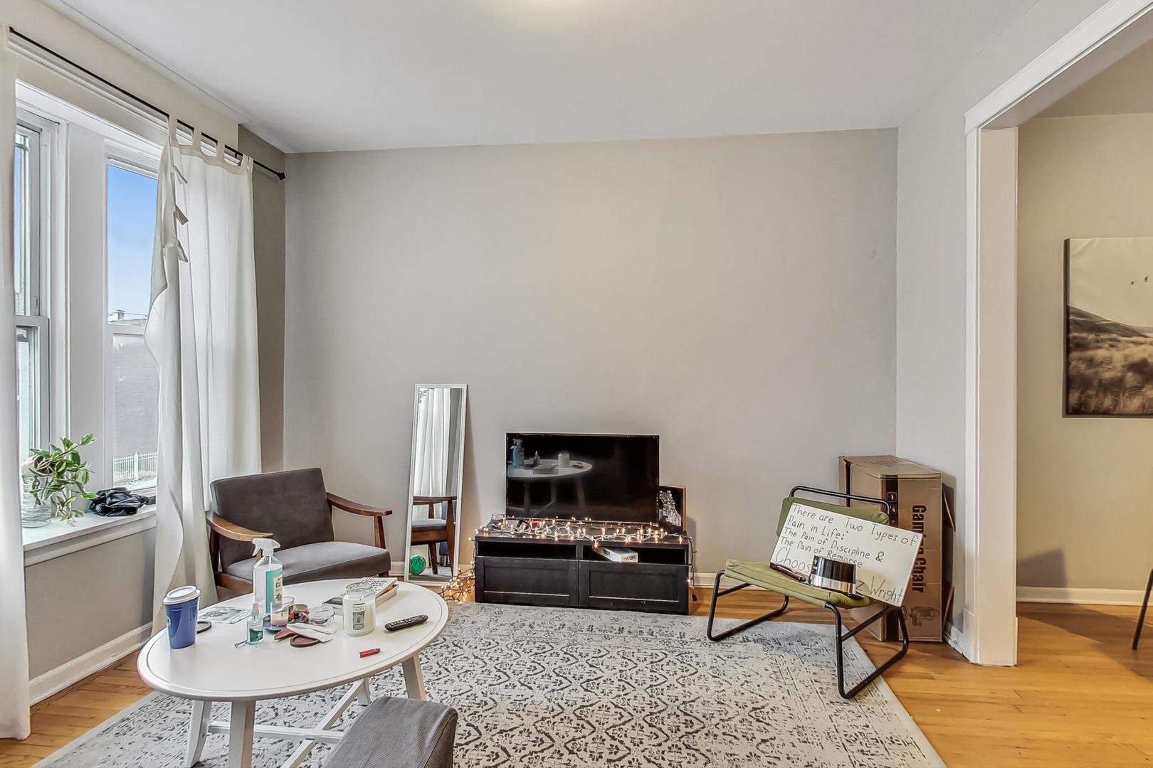 3814 North Clark Street Chicago IL 60613