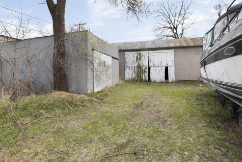 330 East Winslow Street Freeport IL 61032