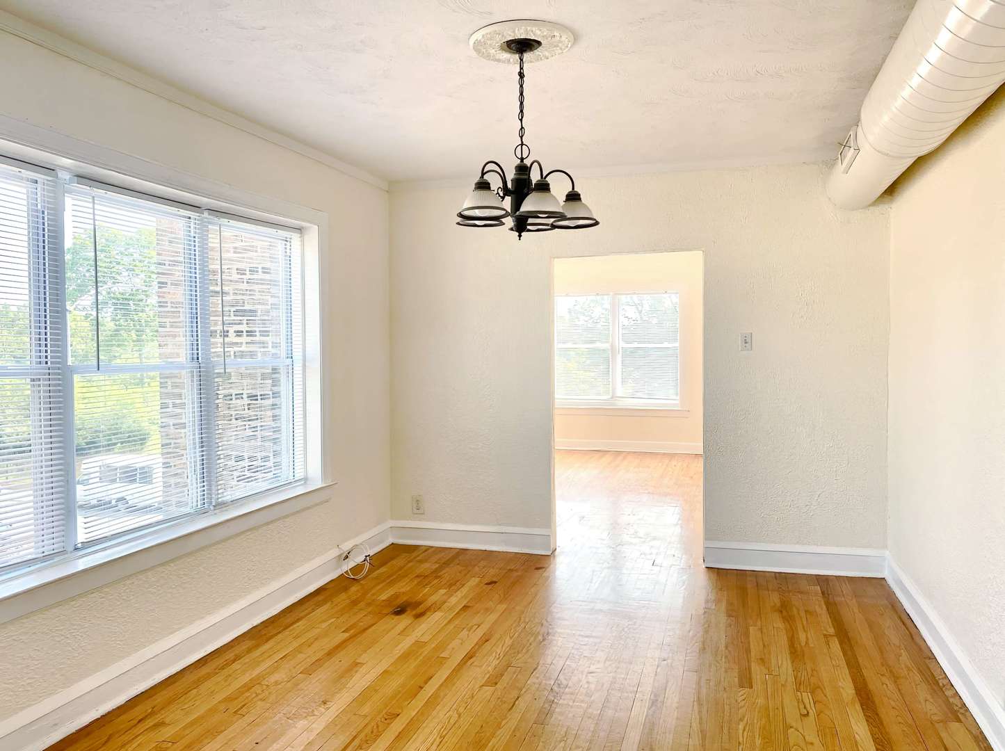 5620 North Western Avenue Chicago IL 60659