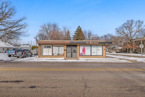 1104 West Glen Flora Avenue Waukegan IL 60085