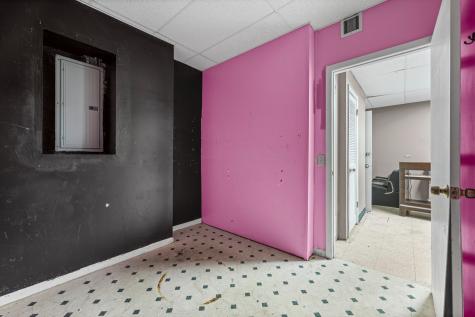 1104 West Glen Flora Avenue Waukegan IL 60085