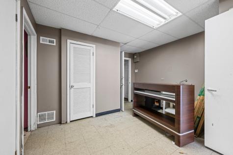 1104 West Glen Flora Avenue Waukegan IL 60085