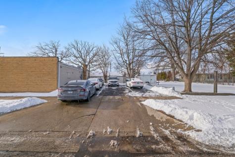 1104 West Glen Flora Avenue Waukegan IL 60085