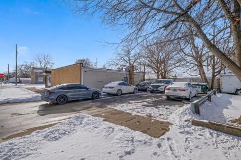 1104 West Glen Flora Avenue Waukegan IL 60085