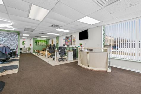 1104 West Glen Flora Avenue Waukegan IL 60085