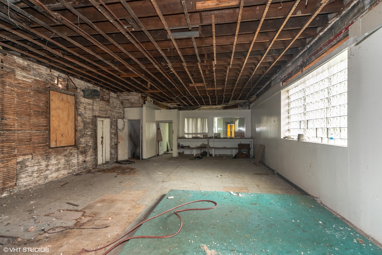 5256 West Chicago Avenue Chicago IL 60651