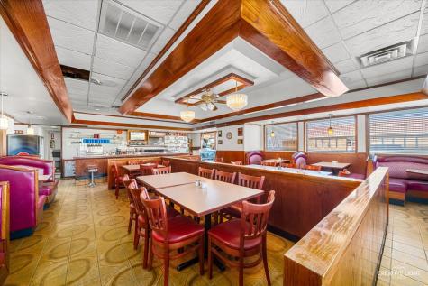 512 East Church Street Sandwich IL 60548