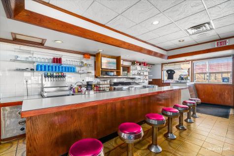 512 East Church Street Sandwich IL 60548