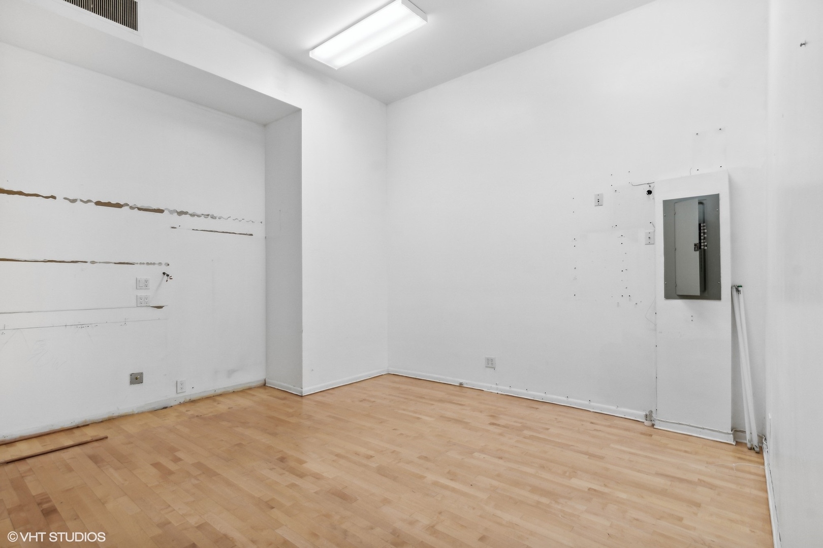 1547 North Larrabee Street Chicago IL 60610