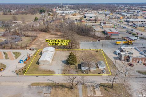 112 North Missouri Avenue Salem IL 62881