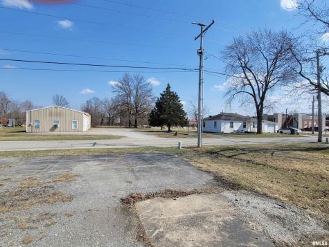112 North Missouri Avenue Salem IL 62881