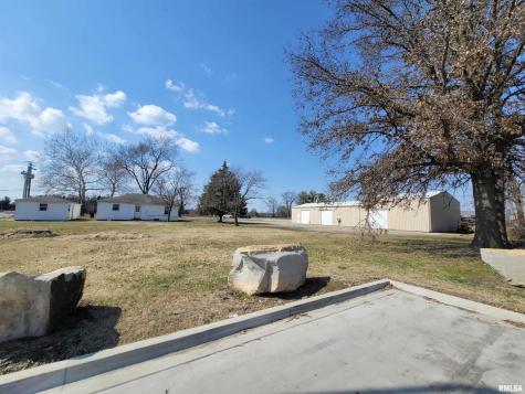 112 North Missouri Avenue Salem IL 62881