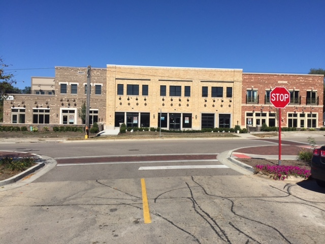 311 Barrington Avenue East Dundee IL 60118