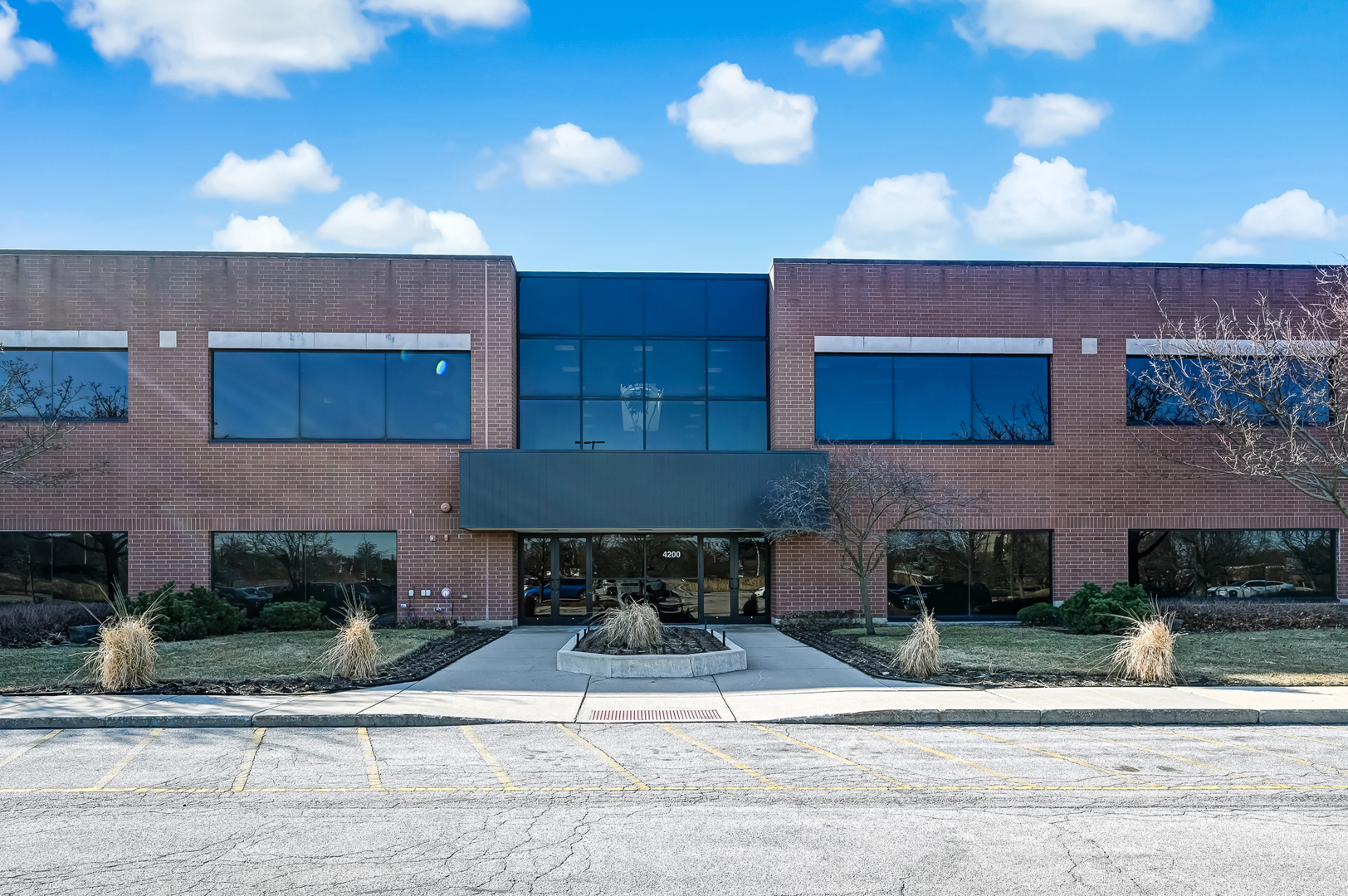 4200 Cantera Drive Warrenville IL 60555