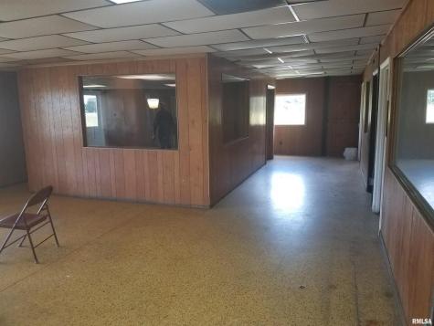 1238 West Main Street Benton IL 62812