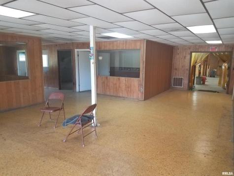 1238 West Main Street Benton IL 62812
