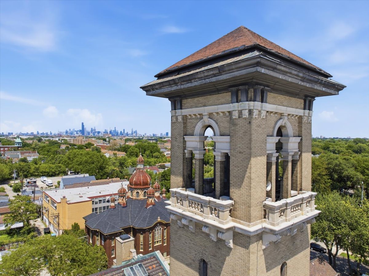 5001 South Hermitage Avenue Chicago IL 60609