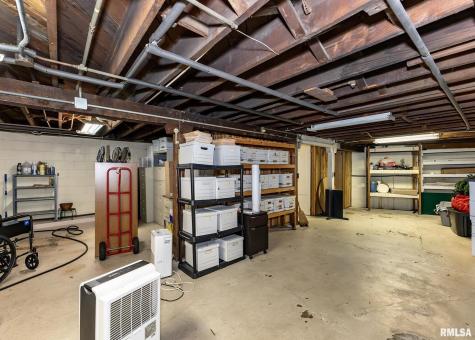 1715 15TH Street Place Moline IL 61265