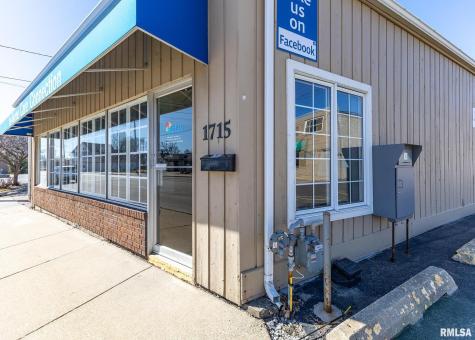 1715 15TH Street Place Moline IL 61265