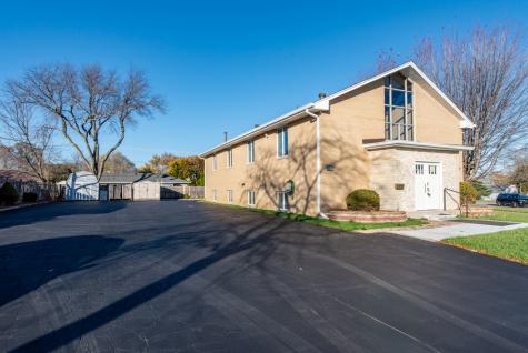 2126 10TH Street Waukegan IL 60085