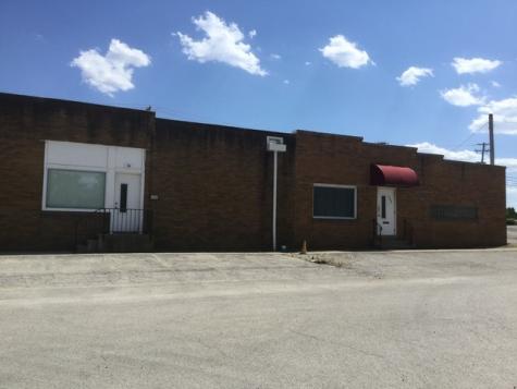 209 West Oak Street Watseka IL 60970