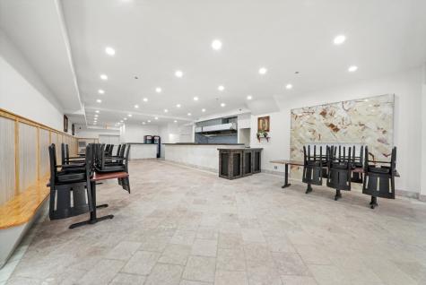 2022 West 95th Street Chicago IL 60643