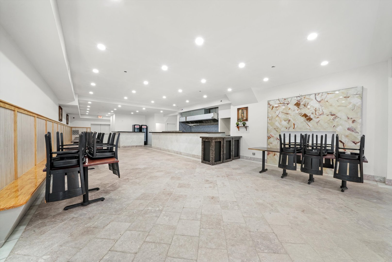 2022 West 95th Street Chicago IL 60643