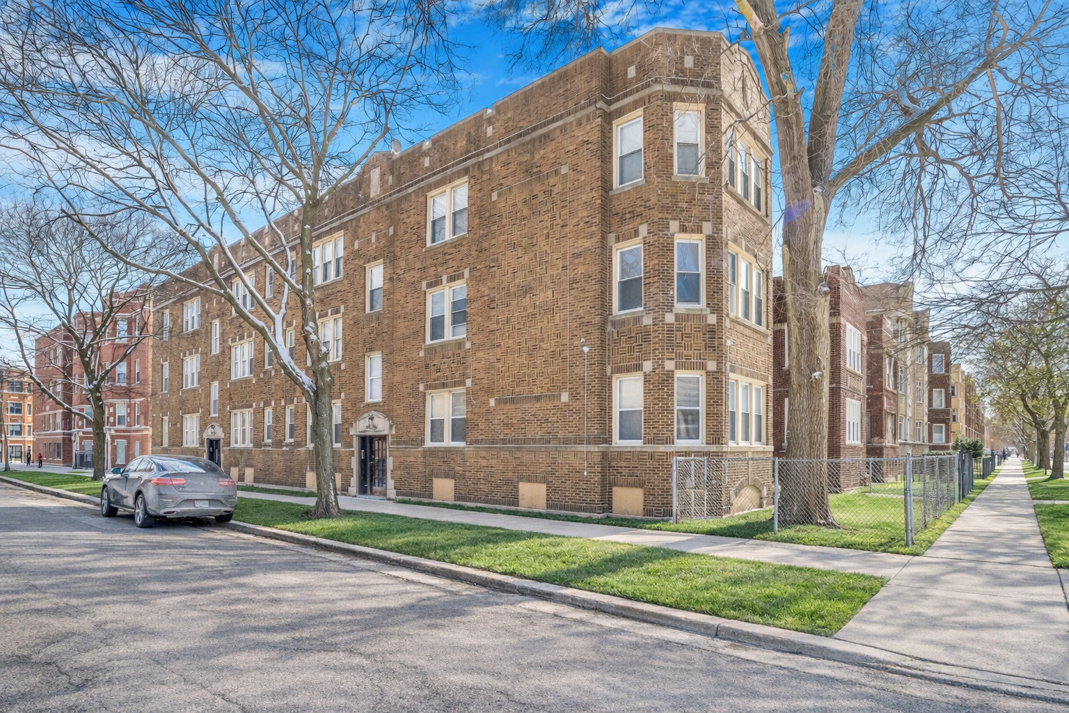 8001 South Maryland Avenue Chicago IL 60619
