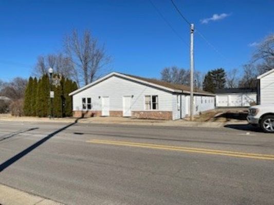10/12 and 14 Somonauk Road Cortland IL 60112