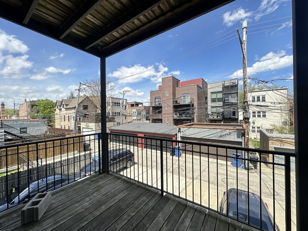 2138 West Chicago Avenue Chicago IL 60622