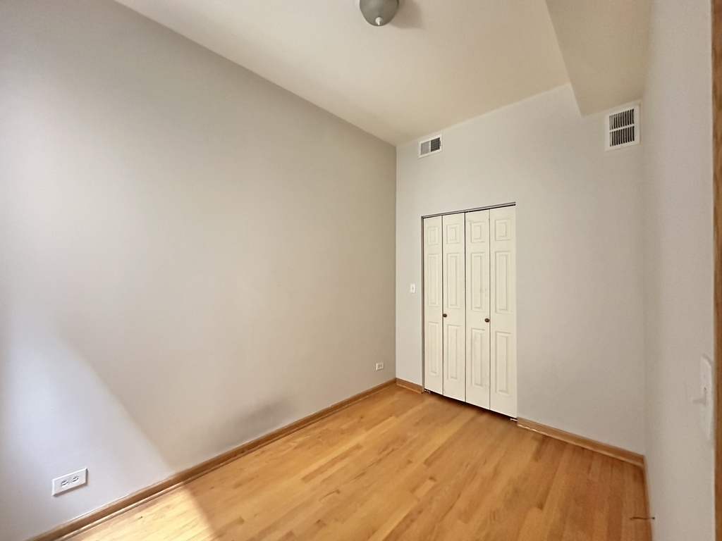 2138 West Chicago Avenue Chicago IL 60622