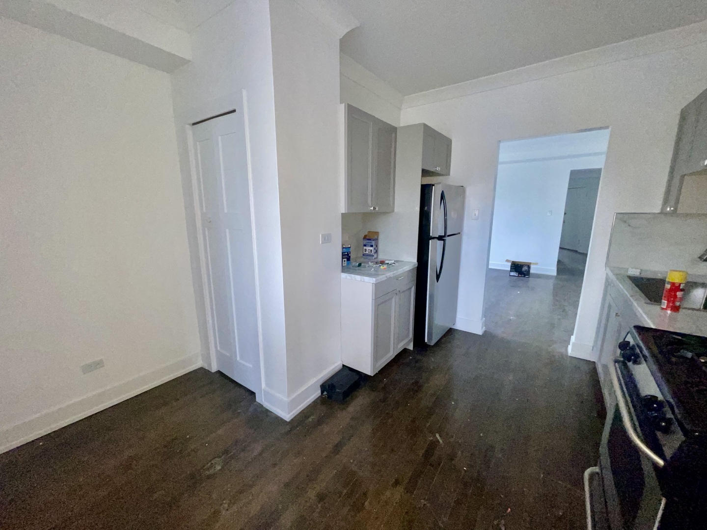 8035 South Essex Avenue Chicago IL 60617