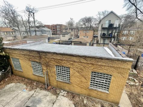 8035 South Essex Avenue Chicago IL 60617