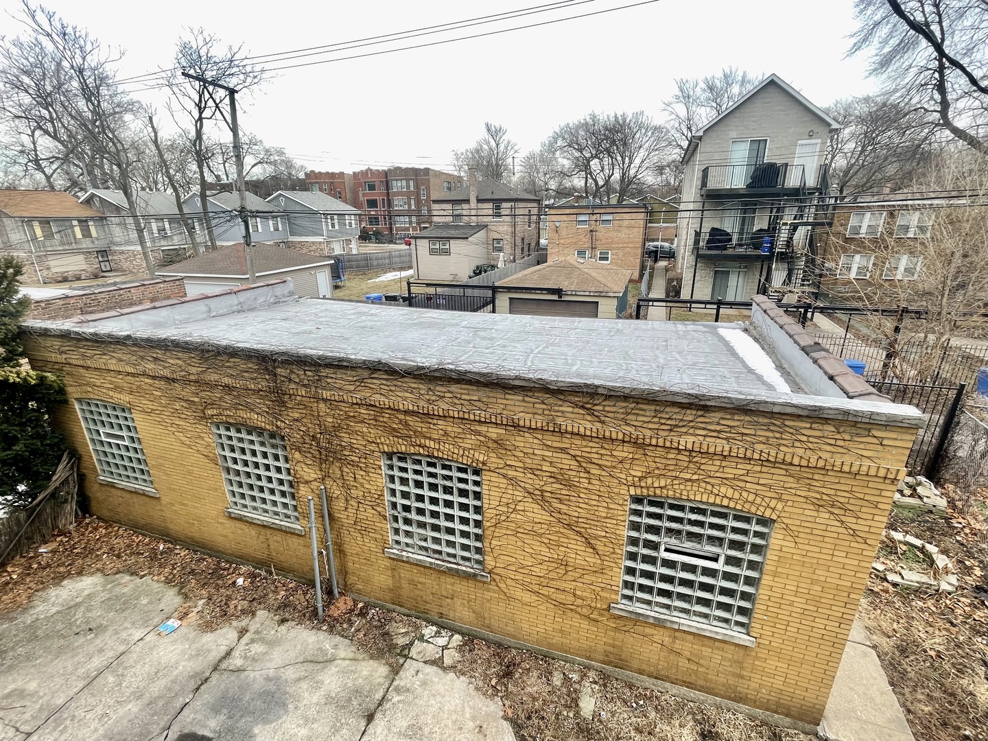 8035 South Essex Avenue Chicago IL 60617