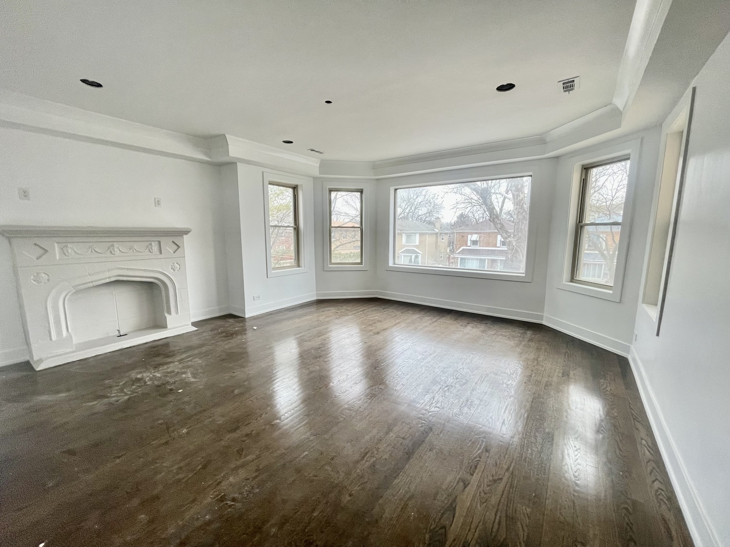 8035 South Essex Avenue Chicago IL 60617