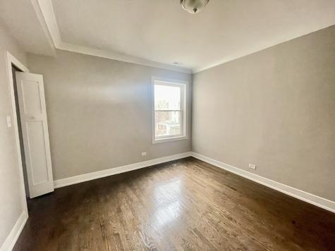 8035 South Essex Avenue Chicago IL 60617