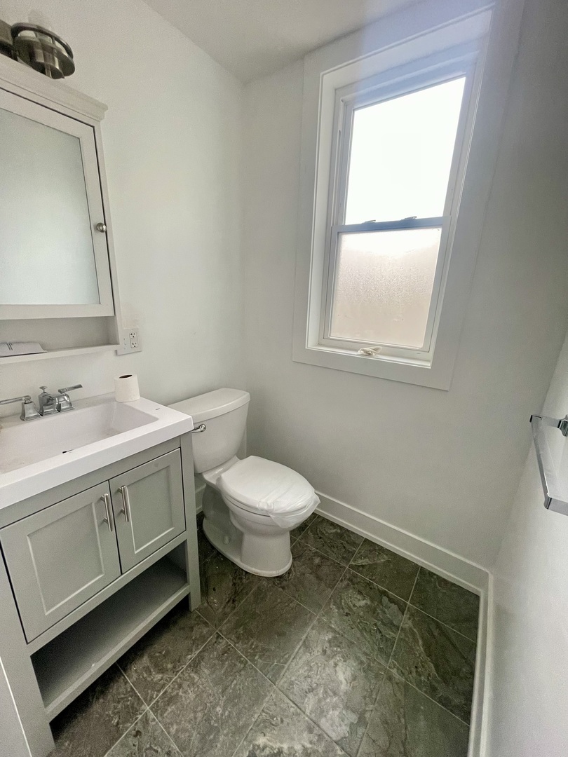 8035 South Essex Avenue Chicago IL 60617