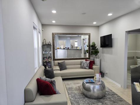 9629 Southwest Highway Oak Lawn IL 60453