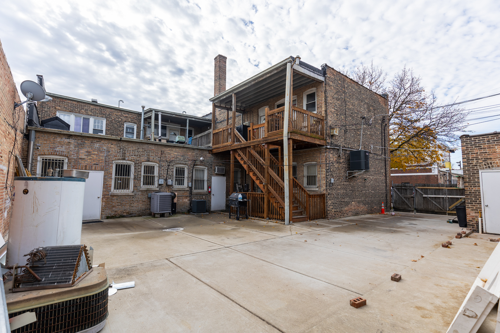 5820-24 West Roosevelt Road Chicago IL 60644