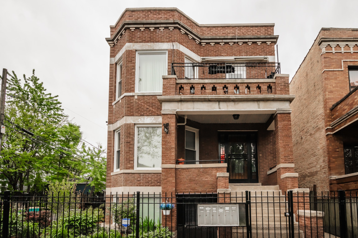 3417 West Evergreen Avenue Chicago IL 60651