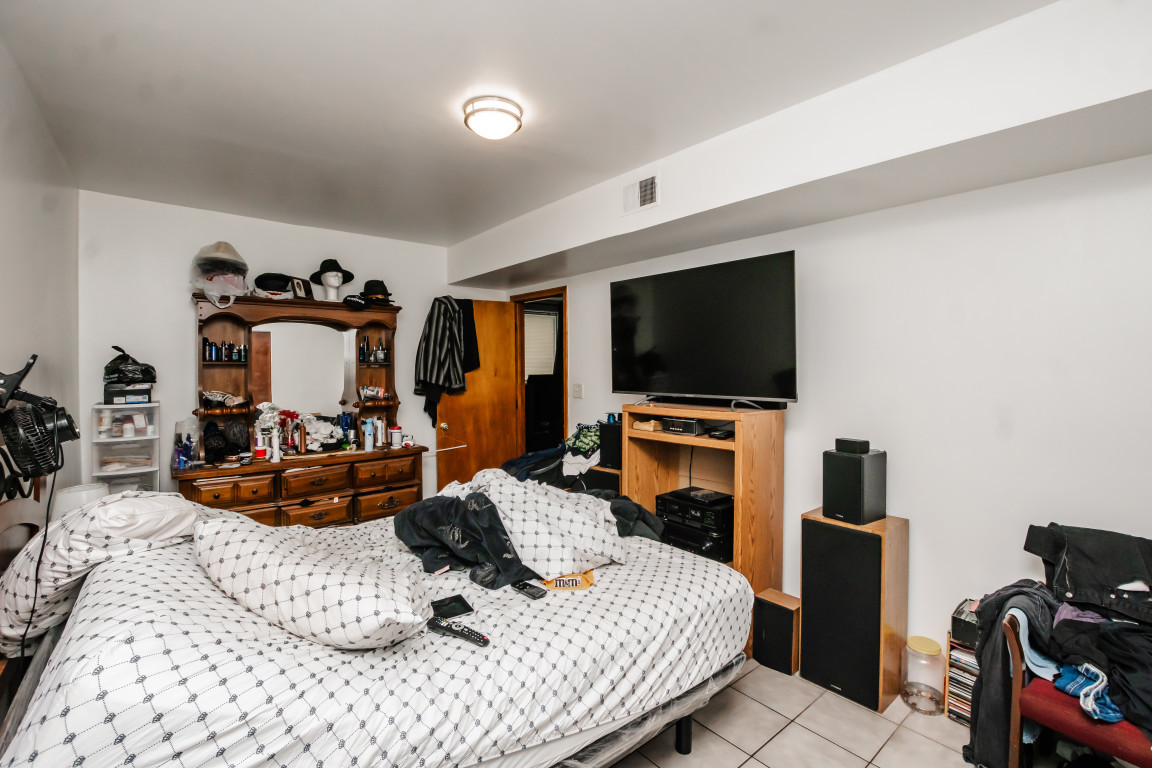 3417 West Evergreen Avenue Chicago IL 60651