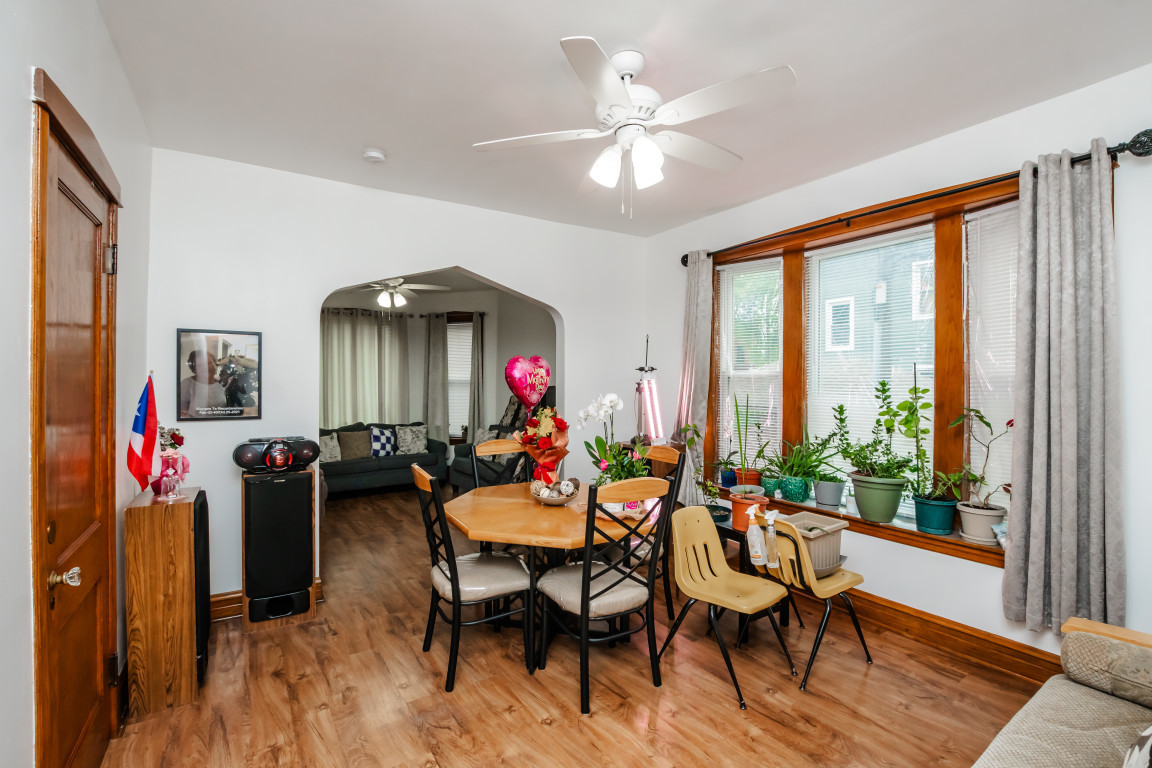 3417 West Evergreen Avenue Chicago IL 60651