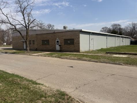 202 43RD Street Moline IL 61265