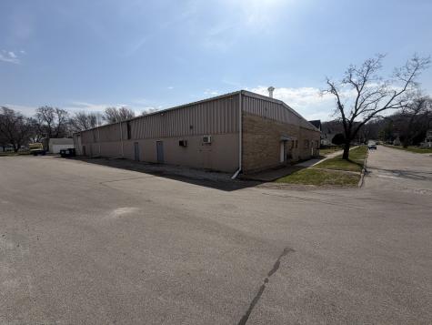 202 43RD Street Moline IL 61265