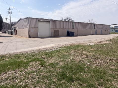 202 43RD Street Moline IL 61265