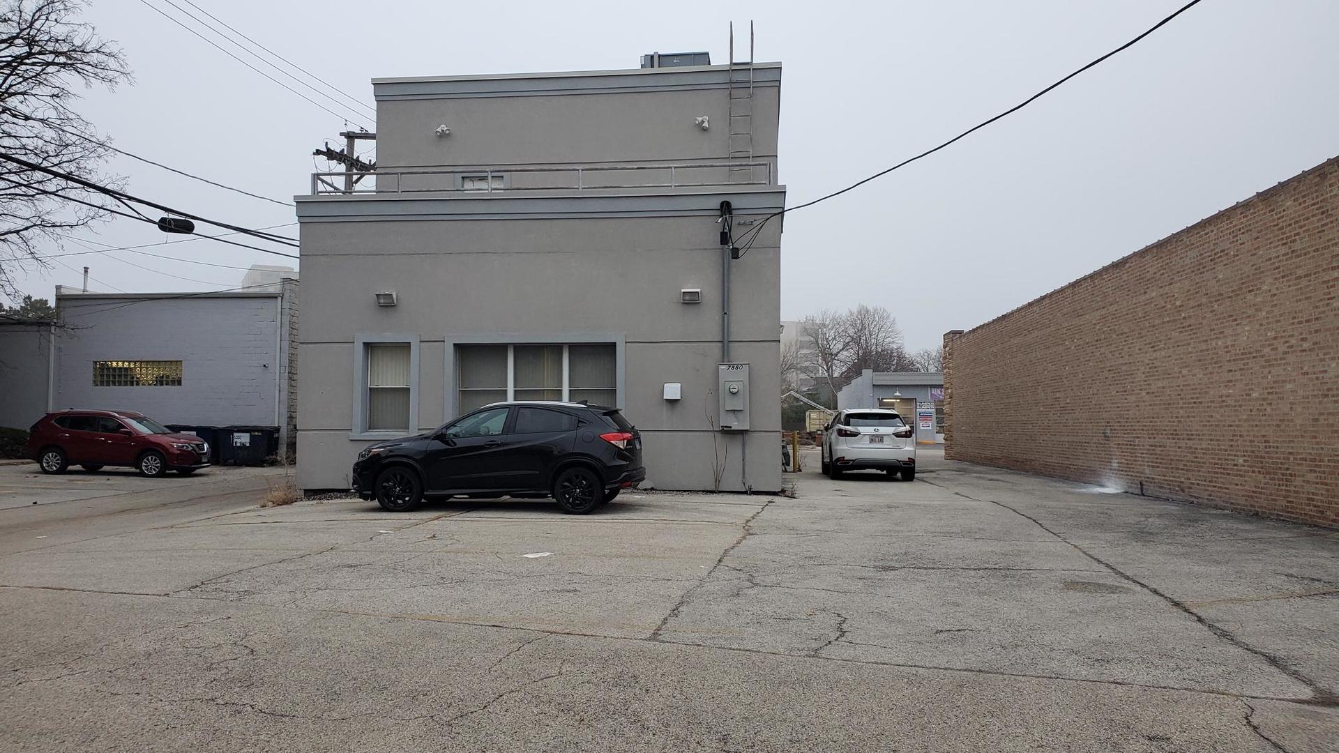 7880 Lincoln Avenue Skokie IL 60077