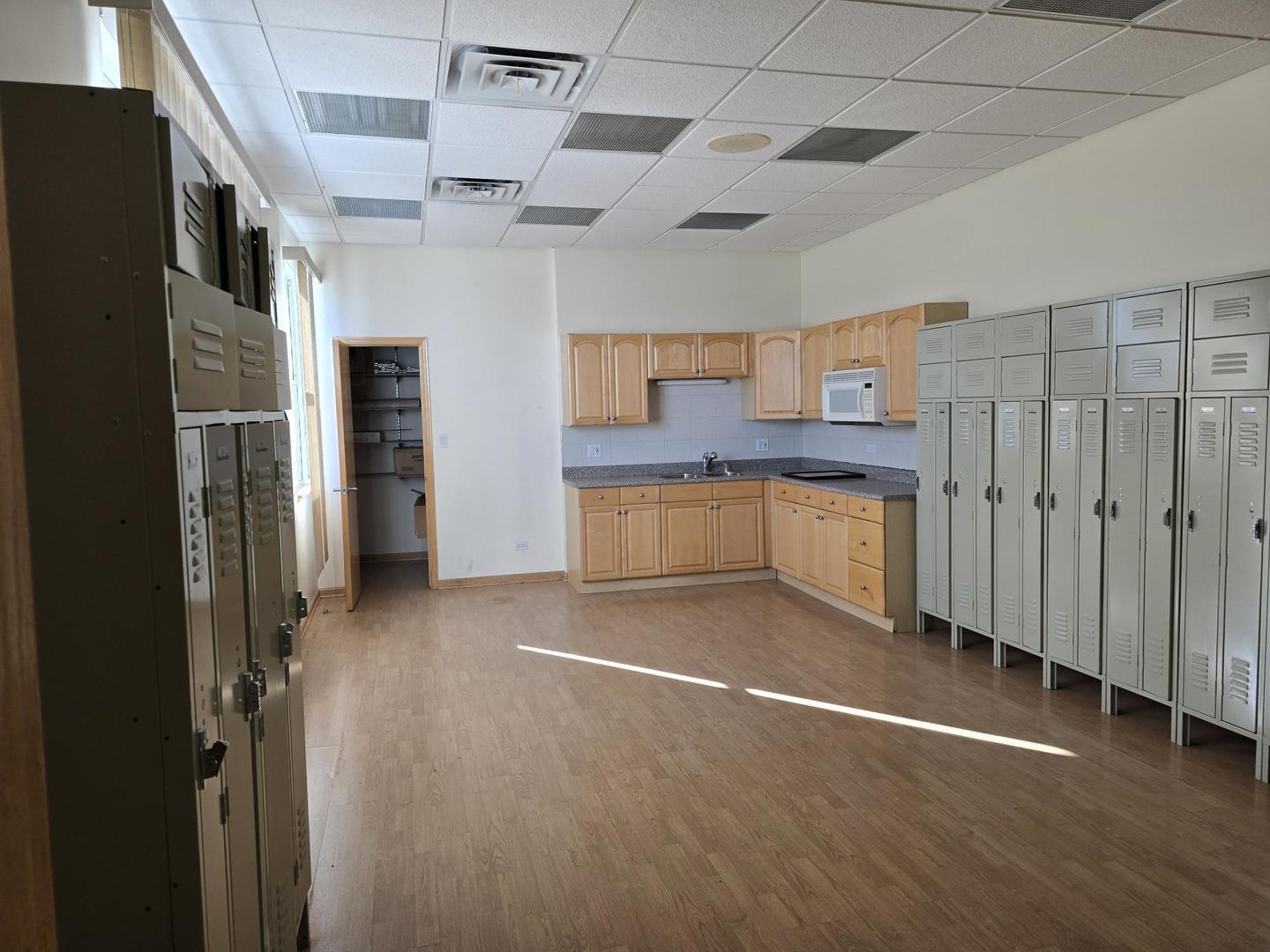 7880 Lincoln Avenue Skokie IL 60077