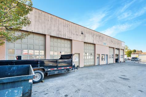 197 Peterson Road Libertyville IL 60048