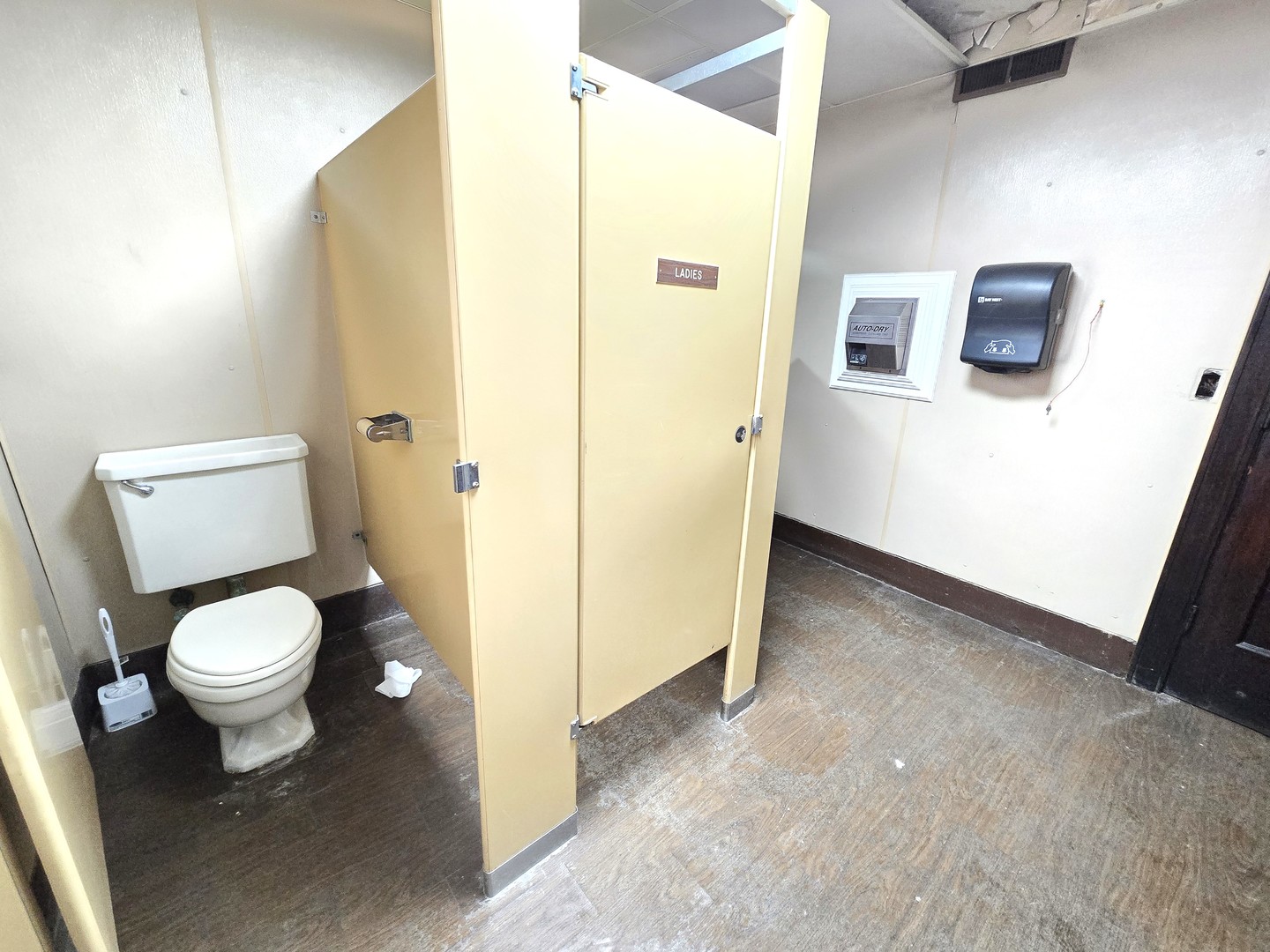 822 West Exchange Avenue Chicago IL 60609