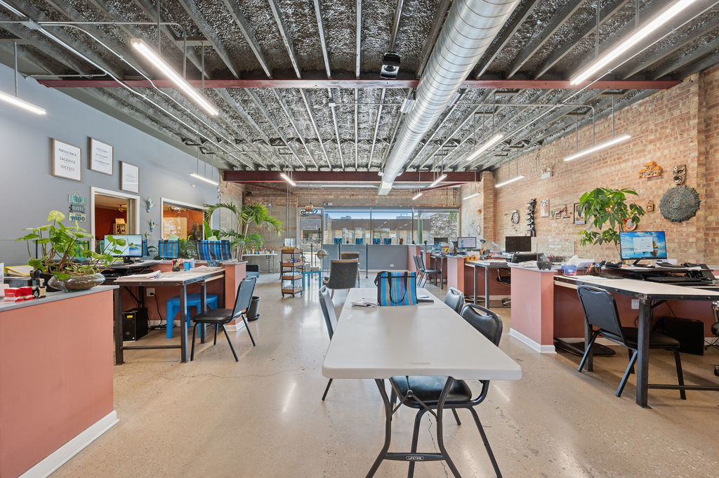 5940 West Montrose Avenue Chicago IL 60634